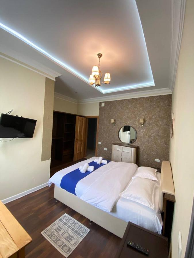 Guest House Kobuleti On Aghmashenebeli Kültér fotó