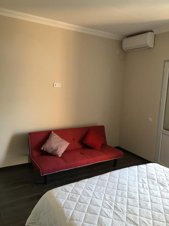 Guest House Kobuleti On Aghmashenebeli Kültér fotó