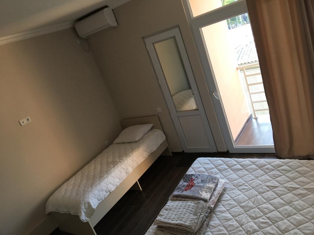 Guest House Kobuleti On Aghmashenebeli Kültér fotó