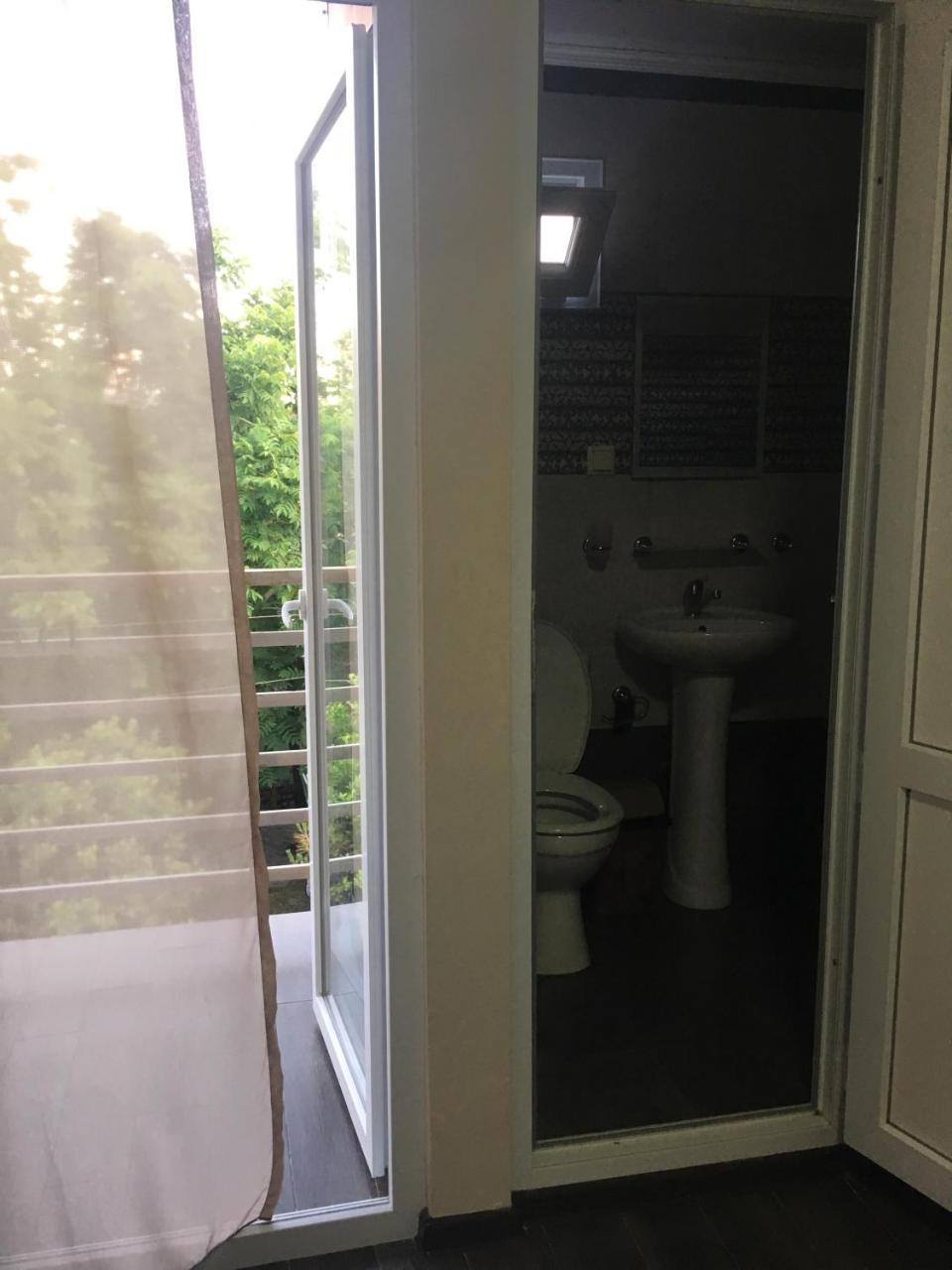Guest House Kobuleti On Aghmashenebeli Kültér fotó